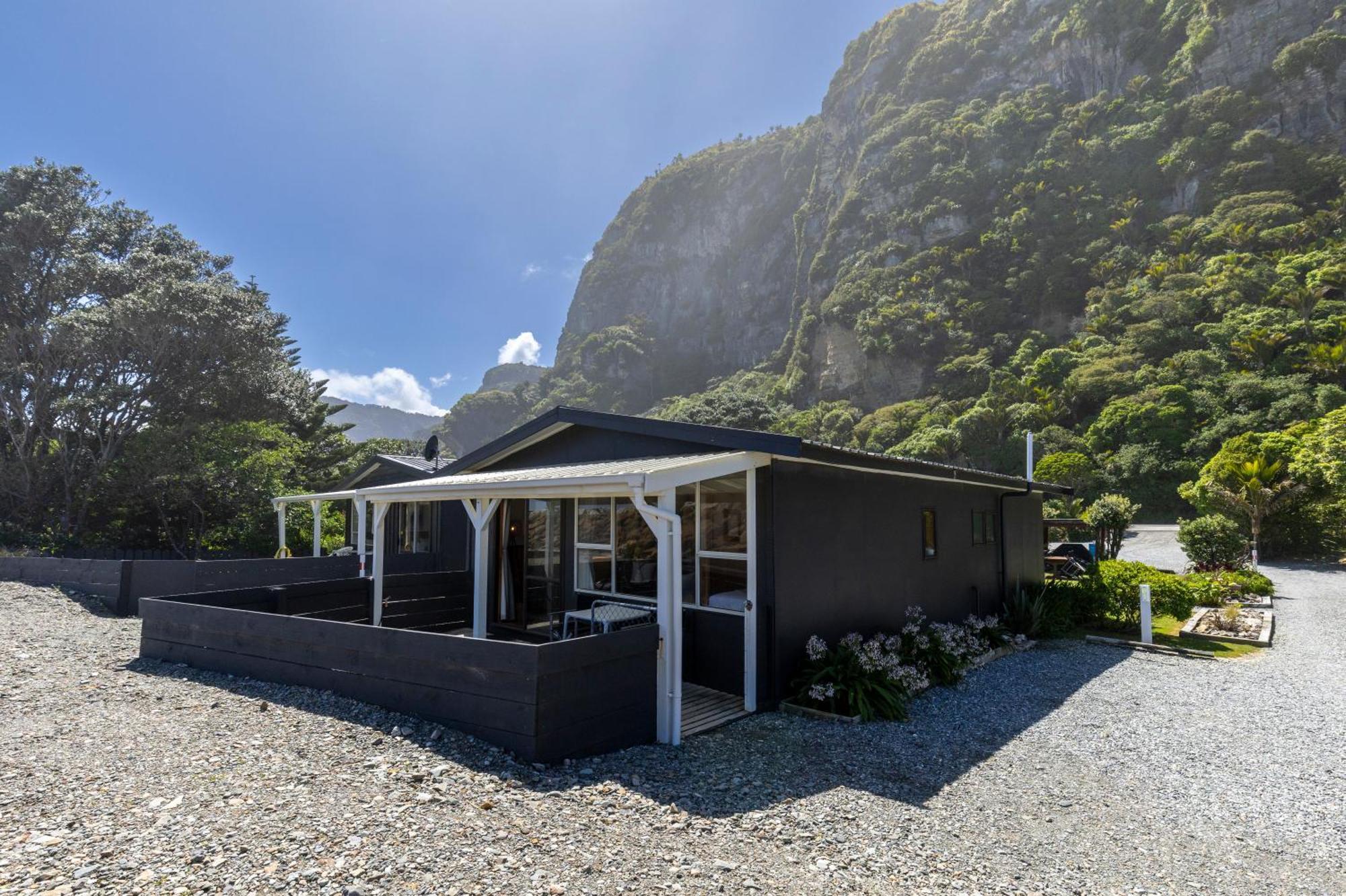 Punakaiki Beachfront Motels Екстер'єр фото
