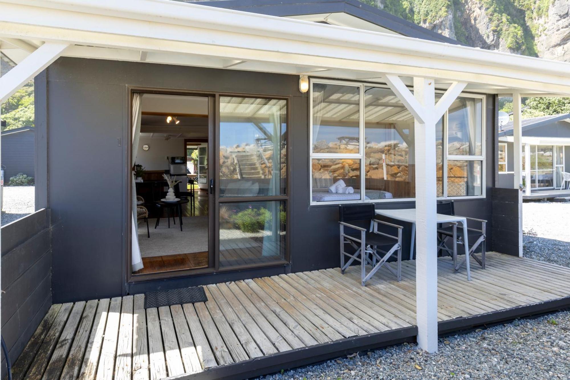 Punakaiki Beachfront Motels Екстер'єр фото